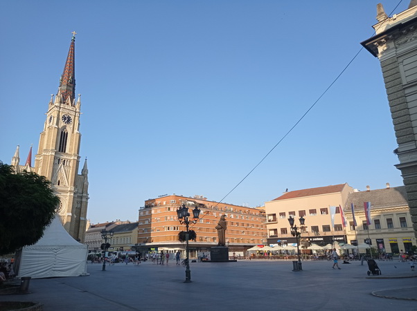 Novosadska pozorišta osudila napad na kolege iz Zagreba