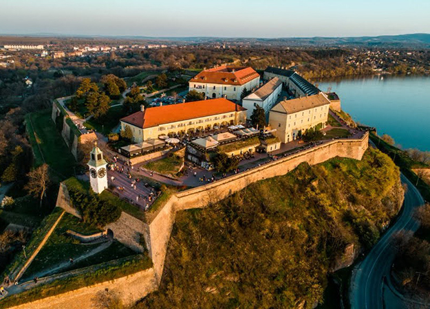 Exit u julu, ulaz za vakcinisane, prebolele i testirane